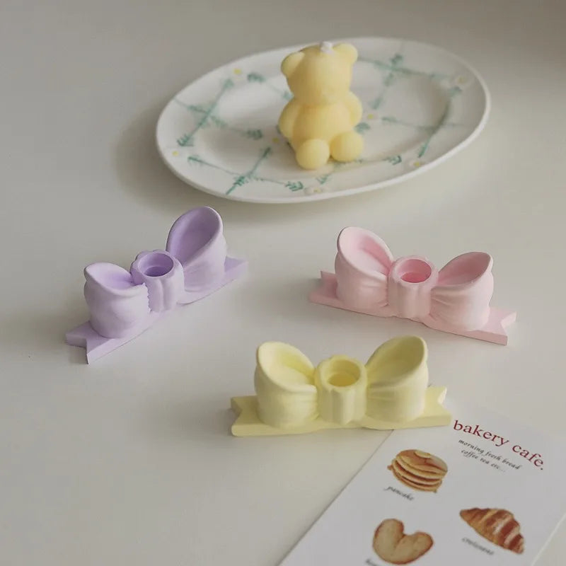 bougies moderne violet rose jaune vert rubans clips mariage décoration créative maison