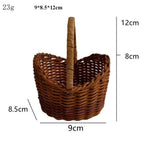 panier tressé marron clair poignée utilisation multiple réutilisable traditionnel maison fleurs rangement