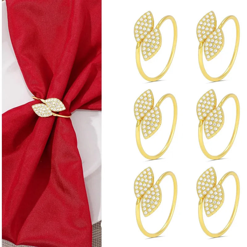 supports serviettes métal rouge soie lisse classique clips mariage dîner decoration table anneaux métalliques