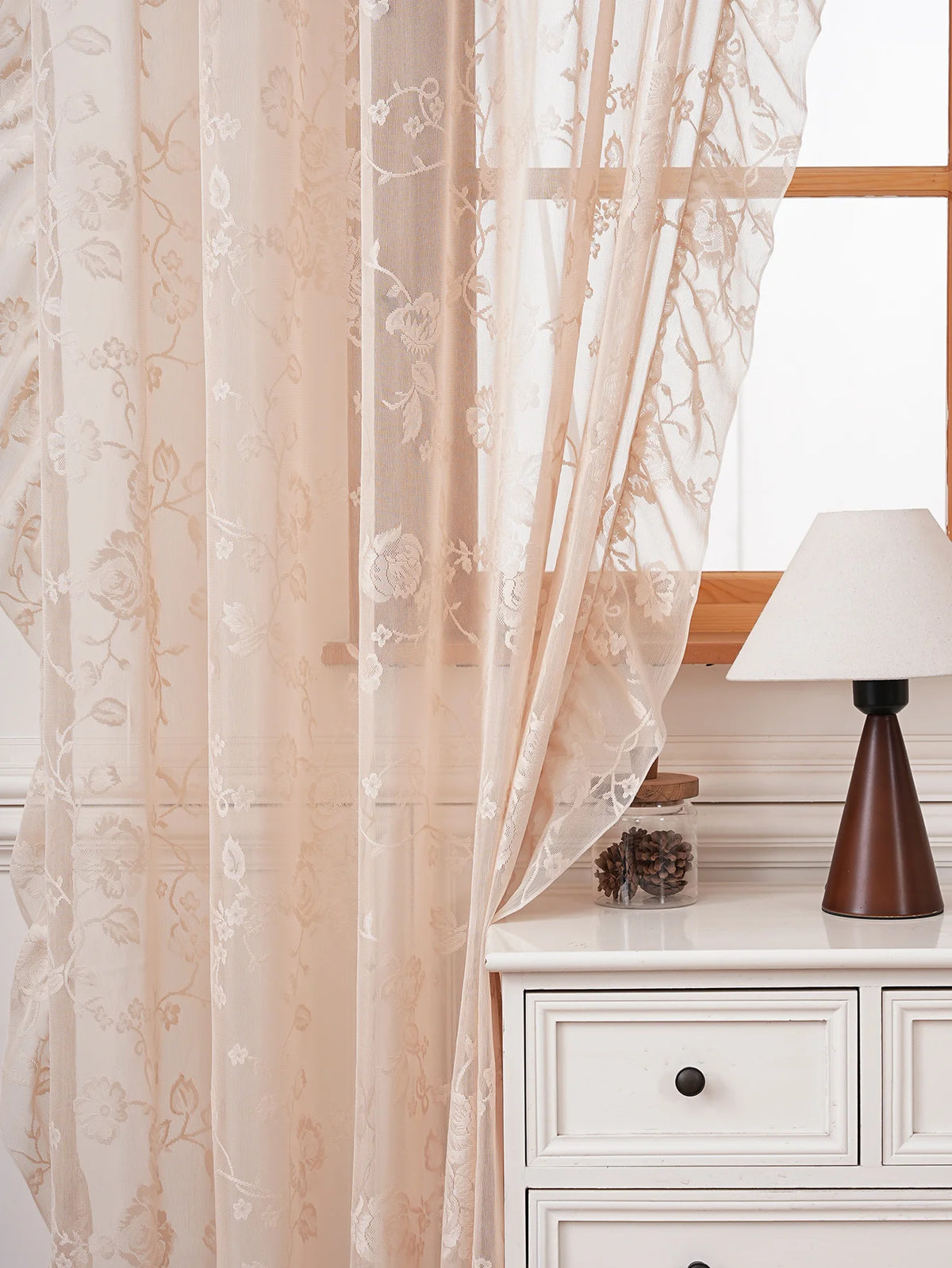 rideau floral brodé beige clair classique romantique translucide fenêtre décoration polyester