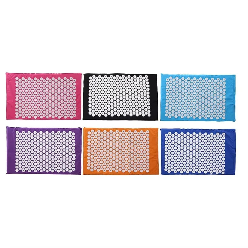 tapis massage acupoints soulagement douleur points blancs fond noir moderne colliers velcro