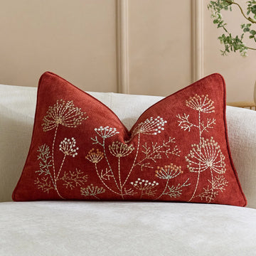 housse coussin carré brodé tissu chenille motif floral vert rouge décor maison lit sofa