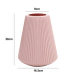 vases décoratifs modernes rayures verticales bleu blanc rose vert pastel minimaliste