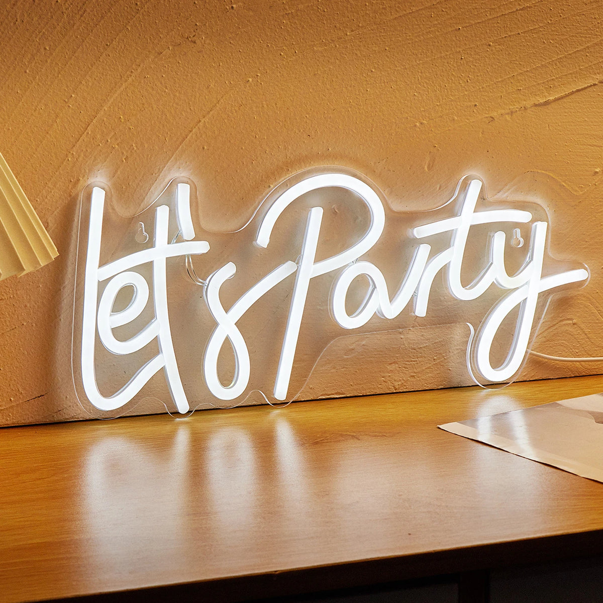 néon lumineux blanc lettrage moderne décoration intérieure câble usb alimenté certification rohs fcc cem