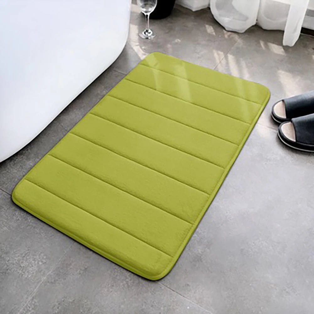 tapis bain mousse rayures beige noir doux moderne salle bain