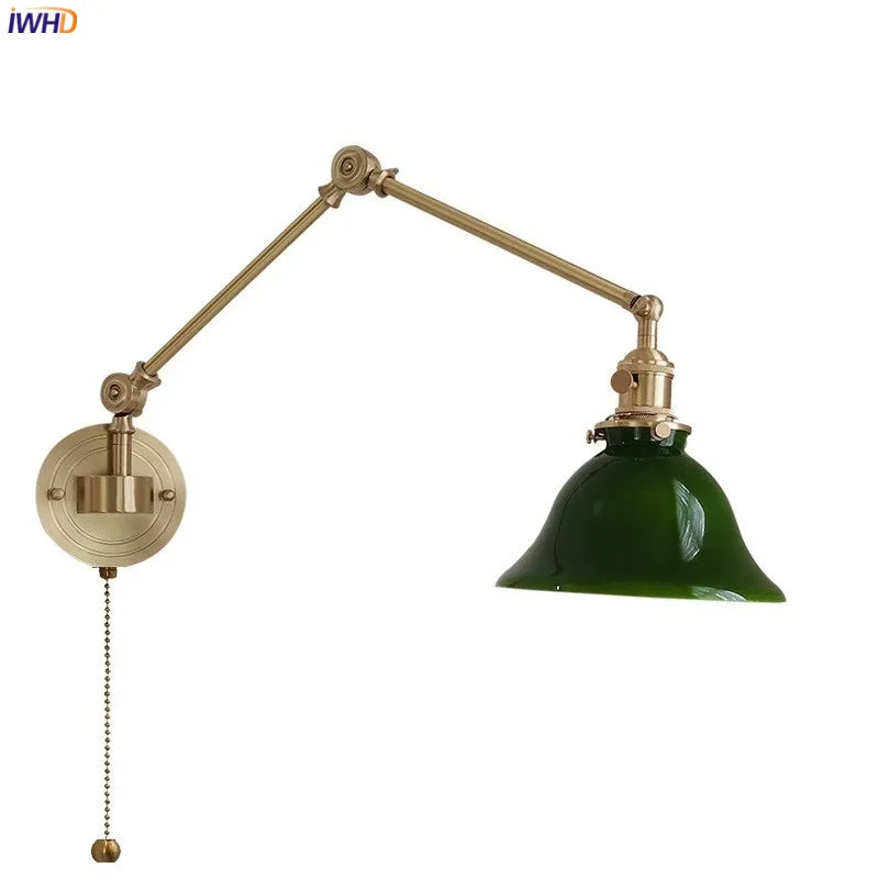 lampe murale articulée industrielle verre vert métal doré cordon noir interrupteur moderne chambre coucher