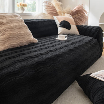 housse canapé peluche beige rayures ondulées protection douce coussins décoratifs modernes