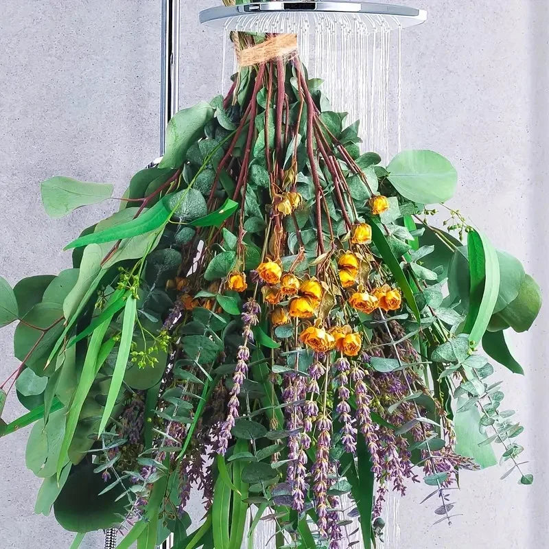 bouquet fleurs séchées naturel eucalyptus lavande vert jaune violet décoration intérieure bohème rustique
