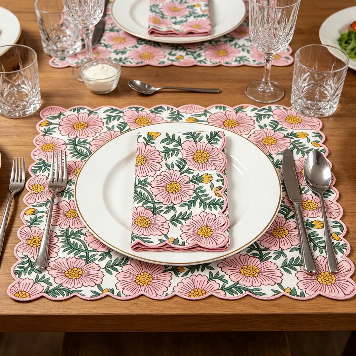serviettes table classiques fleurs roses jaunes bordure bleue coton rose vert blanc