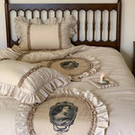 Chambre décorée avec la parure de lit vintage et accessoires coordonnés