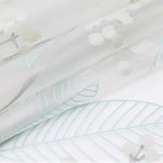 rideau douche translucide motif fleurs blanches feuilles moderne métalliques blanc