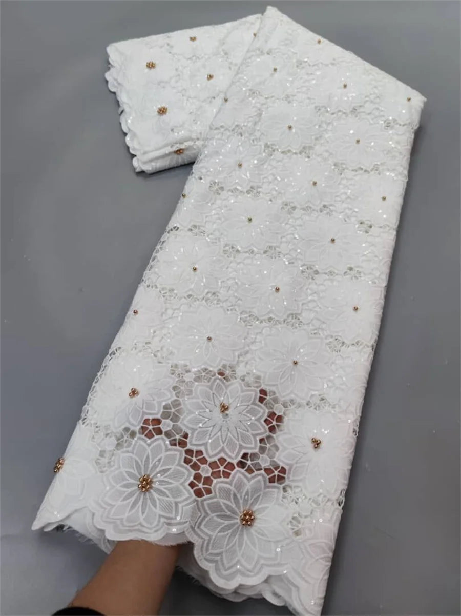 tissu dentelle coton vert bleu marine doré fleurs géométriques élégant perlesOpaque