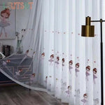 rideau tulle transparent danseuses tutu couronnes coeurs blanc rose grisclair chambre enfant moderne