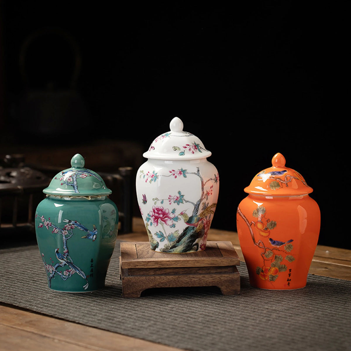 pot thé céramique décoratif motif fleurs oiseaux artisanal traditionnel chinois vintage