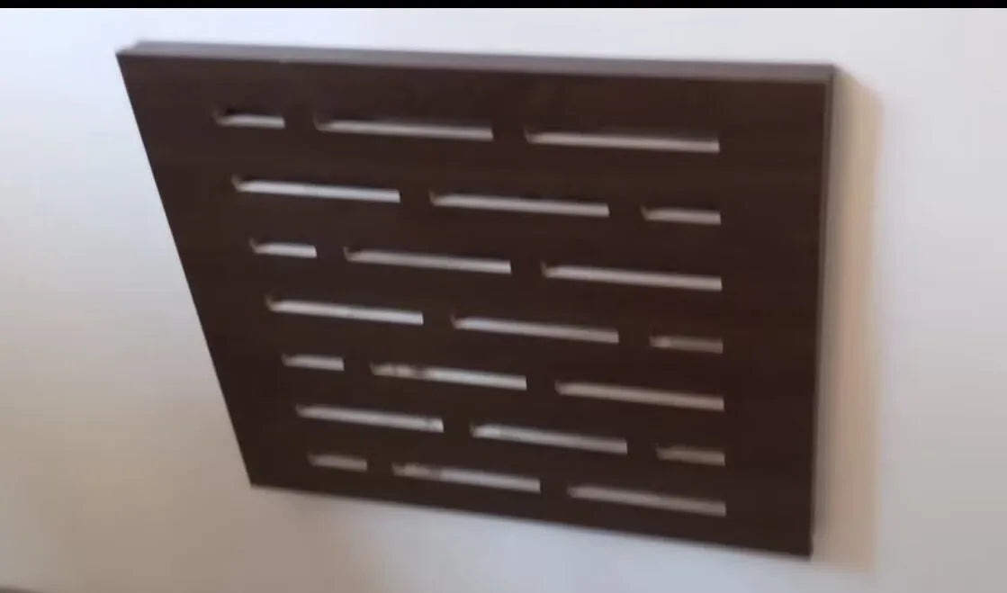 radiateur mural bois naturel moderne rayures horizontales salon appartement chic