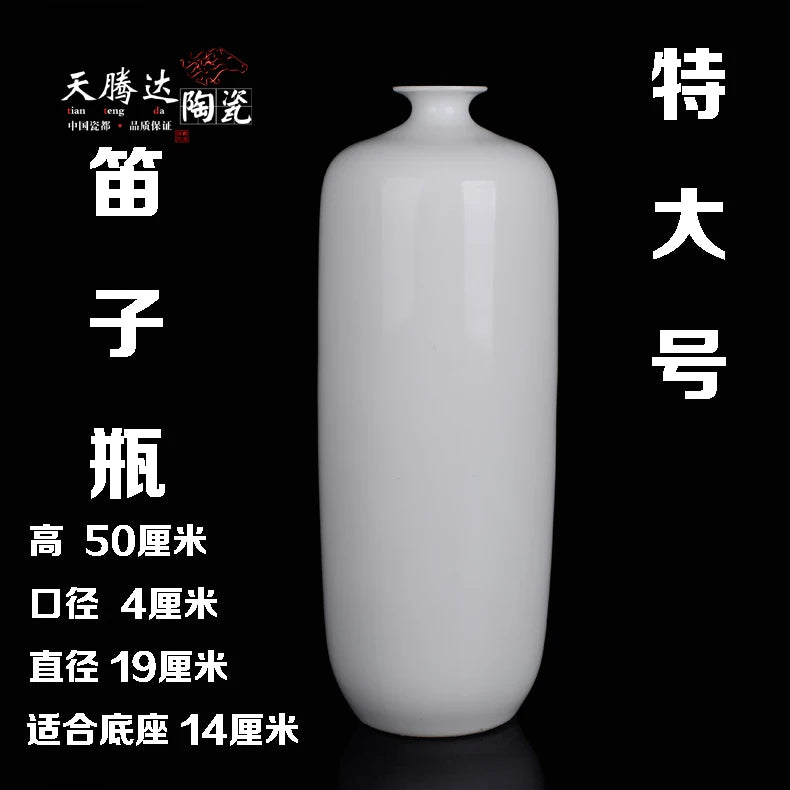 Vase en céramique blanche de grande taille avec des dimensions détaillées.