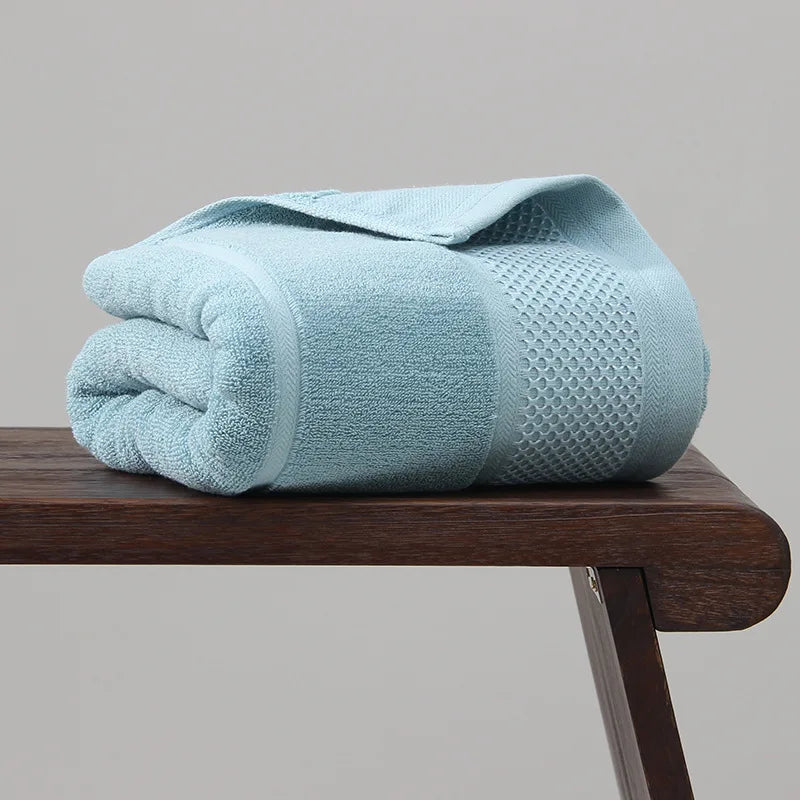 ensemble serviettes bain coton pur grande taille motif géométrique bleu gris violet blanc