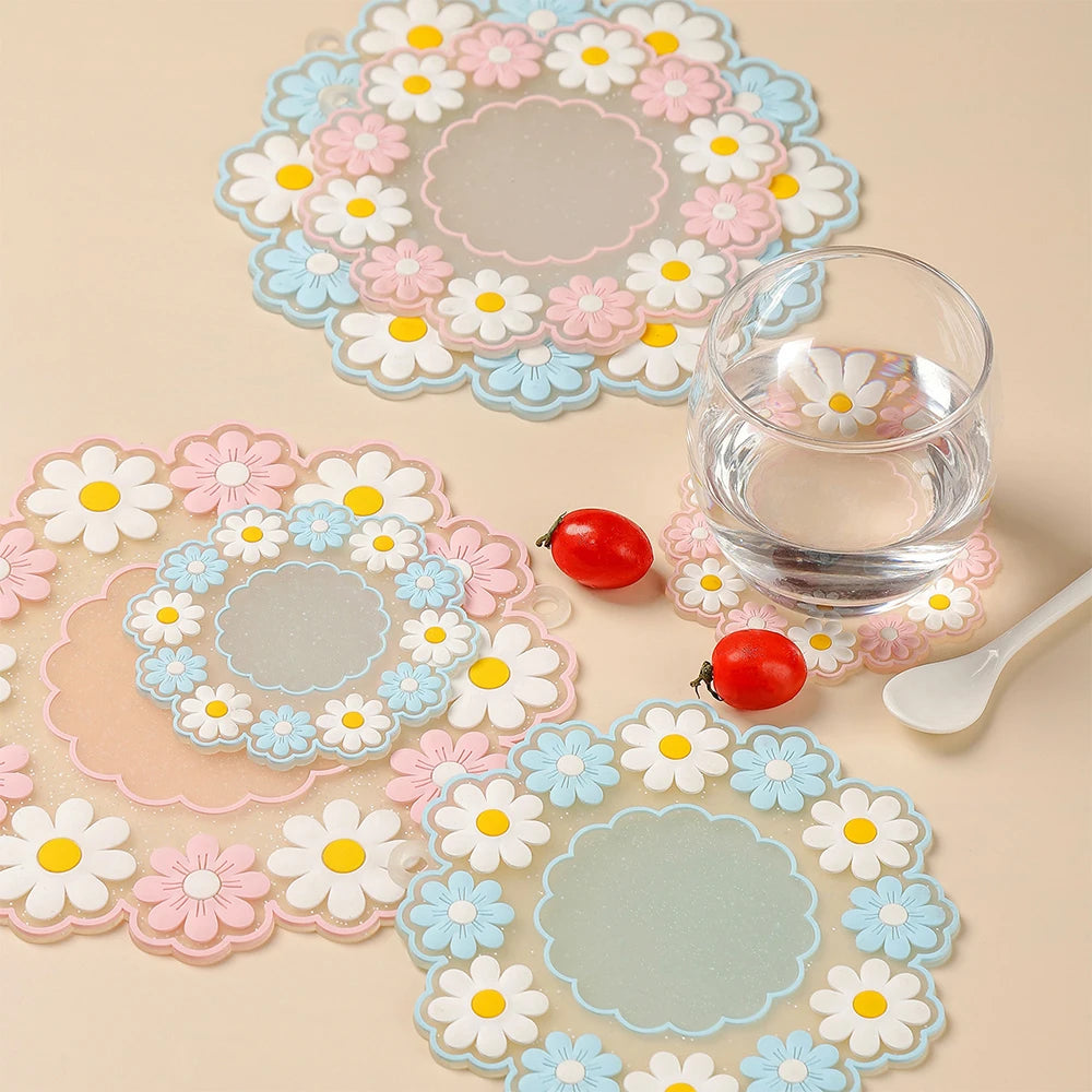 serviettes table décoratives fleurs blanches rose bleu clips adhésifs silicone respectueuses environnement
