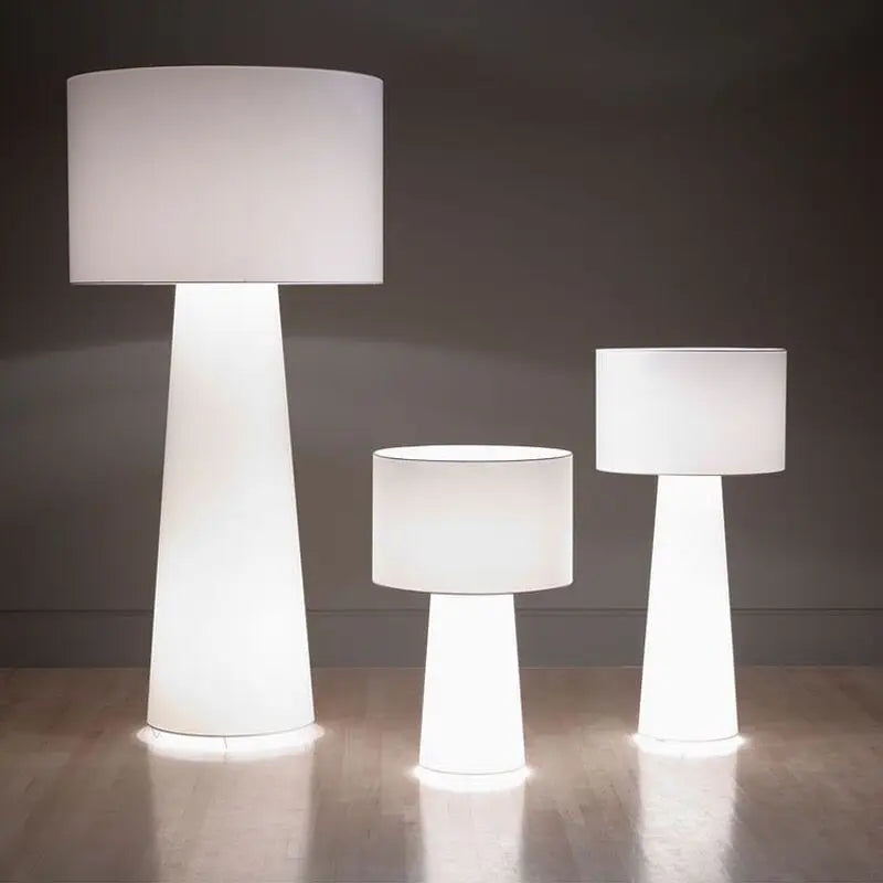 lampe table moderne blanc abat jour tissu pied fer éclairage intérieur