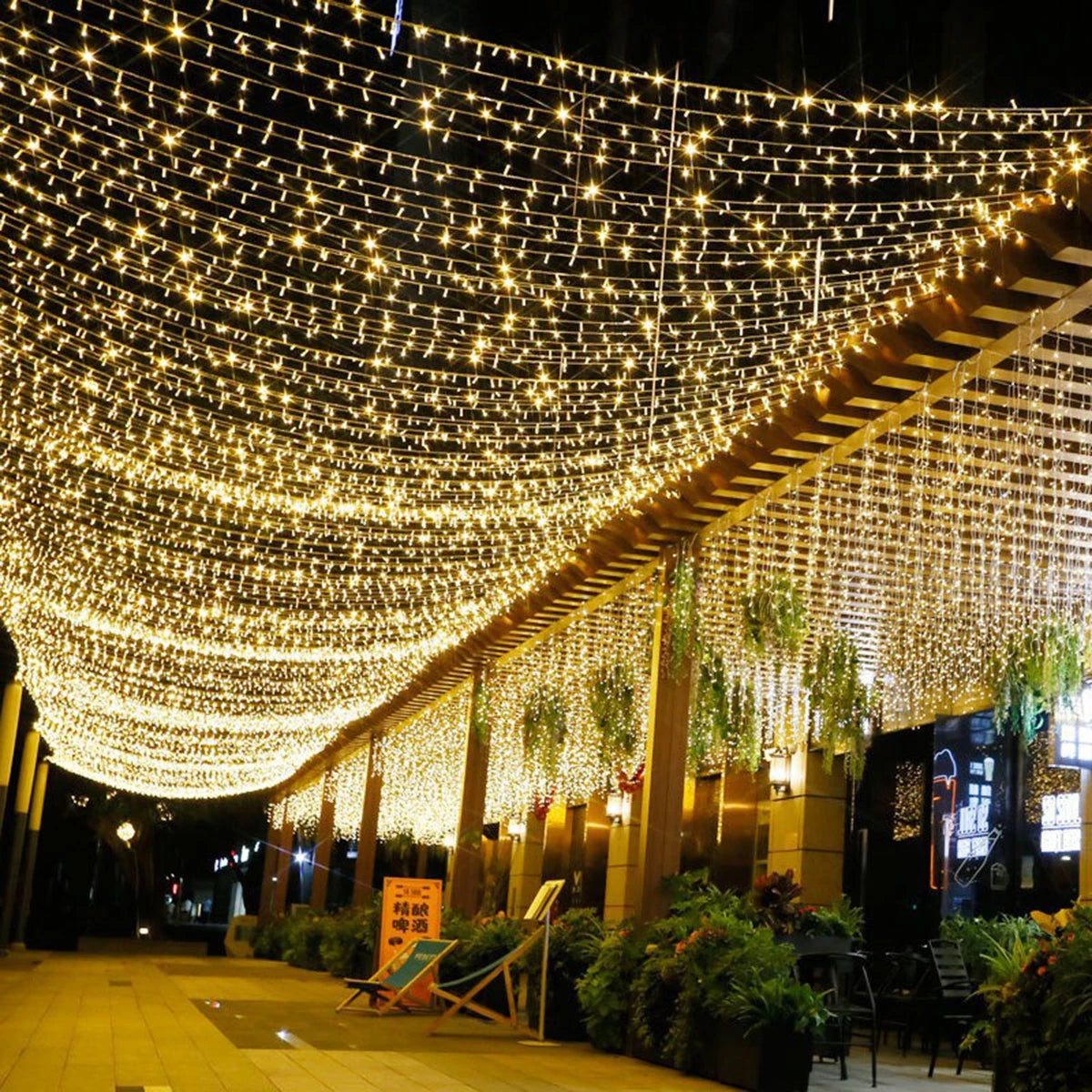 décoration noël guirlande led 100m blanc chaud points lumineux moderne imperméable ip66 prise électrique