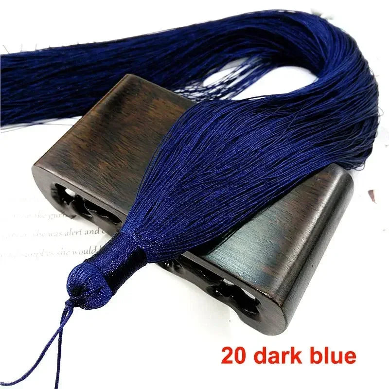 pompon soie couleur noir bleu vert blanc rouge orange violet traditionnel décoratif textile rideau
