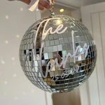 boule disco miroirs personnalisation rubans couleurs décoration mariage événementière noms dates chouette