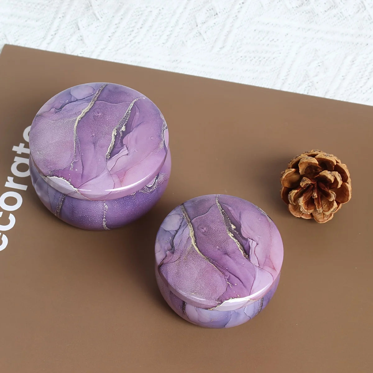 boîtes rondes marbrées violet bleu rose modernes 2.2oz 4oz 1.81inch 2.91inch graine pin savon
