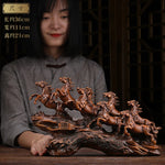 ornements sculptés chevaux résine artisanal chinois couleurs dorées rouges noires modernes