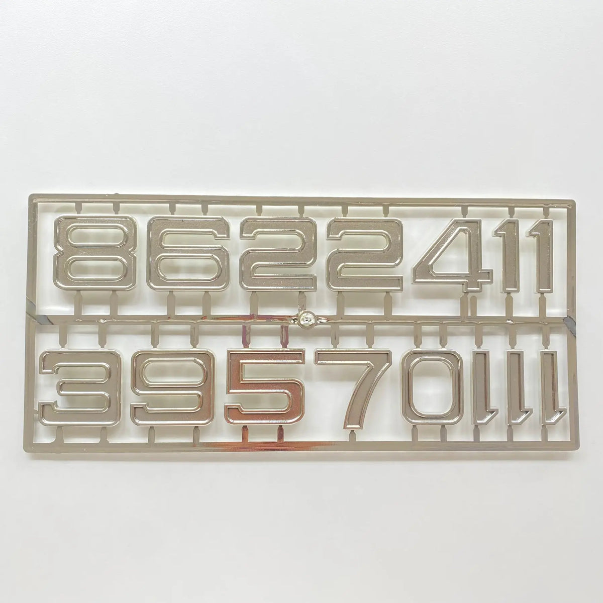 plaque chiffres relief moderne noir doré vert blanc kit diy fixations maison horloge murale
