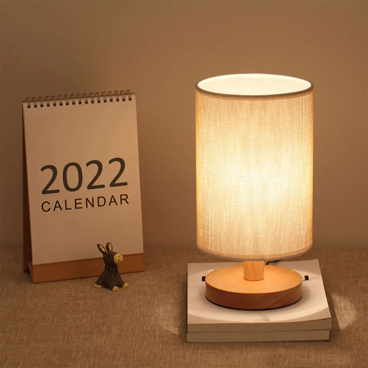 lampe table led usb moderne minimaliste abatjour tissu opaque bois clair chambre coucher