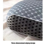 oreiller cervical gris incurvé deux oreillers supplémentaires contemporain perforations ergonomiques