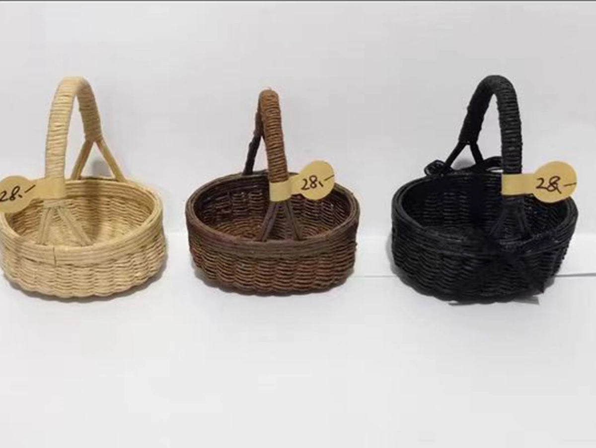 miniature panier osier rustique accessoires maison poupée décoration rangement paille naturel artisanal