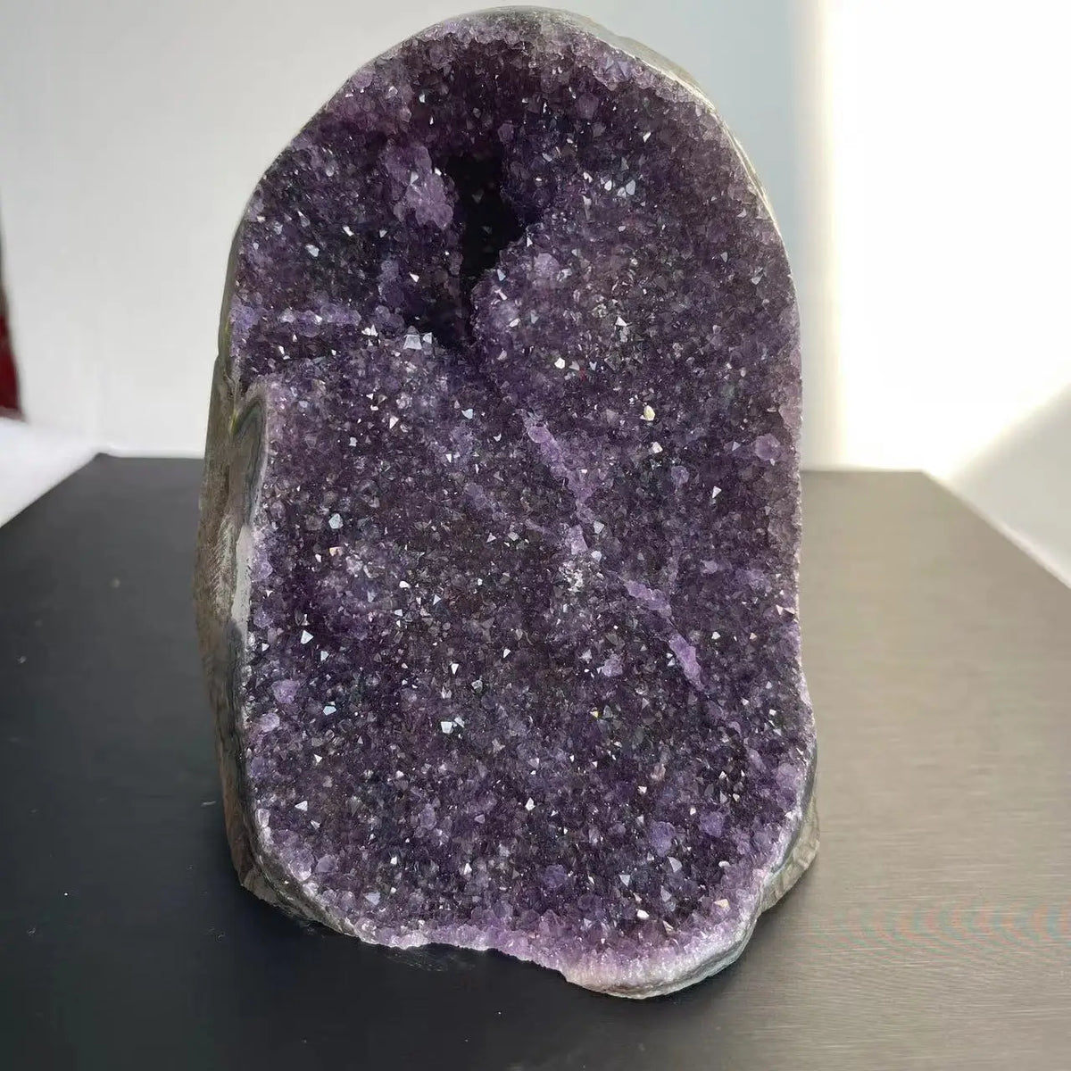 géode quartz améthyste naturelle pierre feng shui décoration maison cristaux violets gris