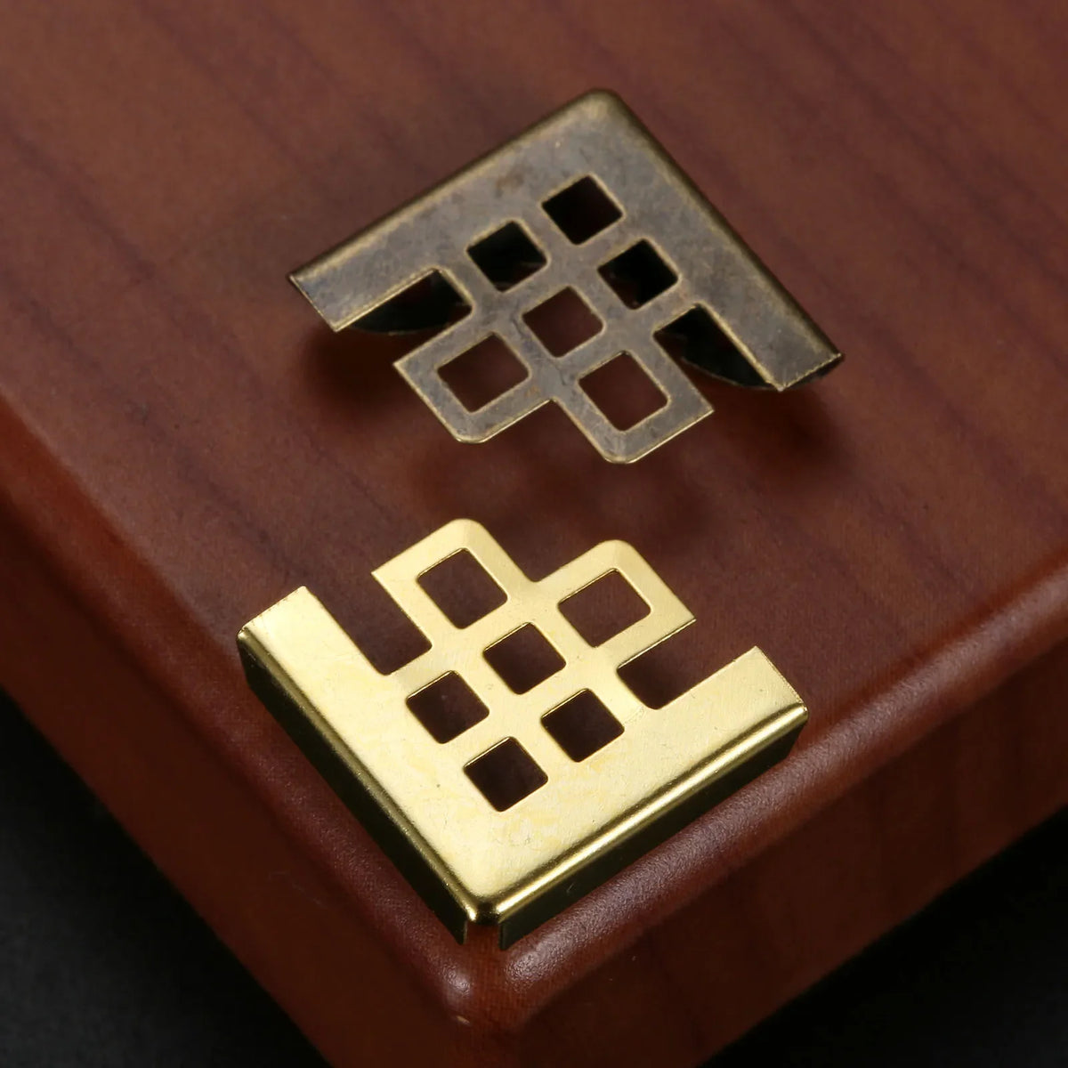clips coin or bronze grille moderne 16x16mm scrapbooking photo album protection angle
