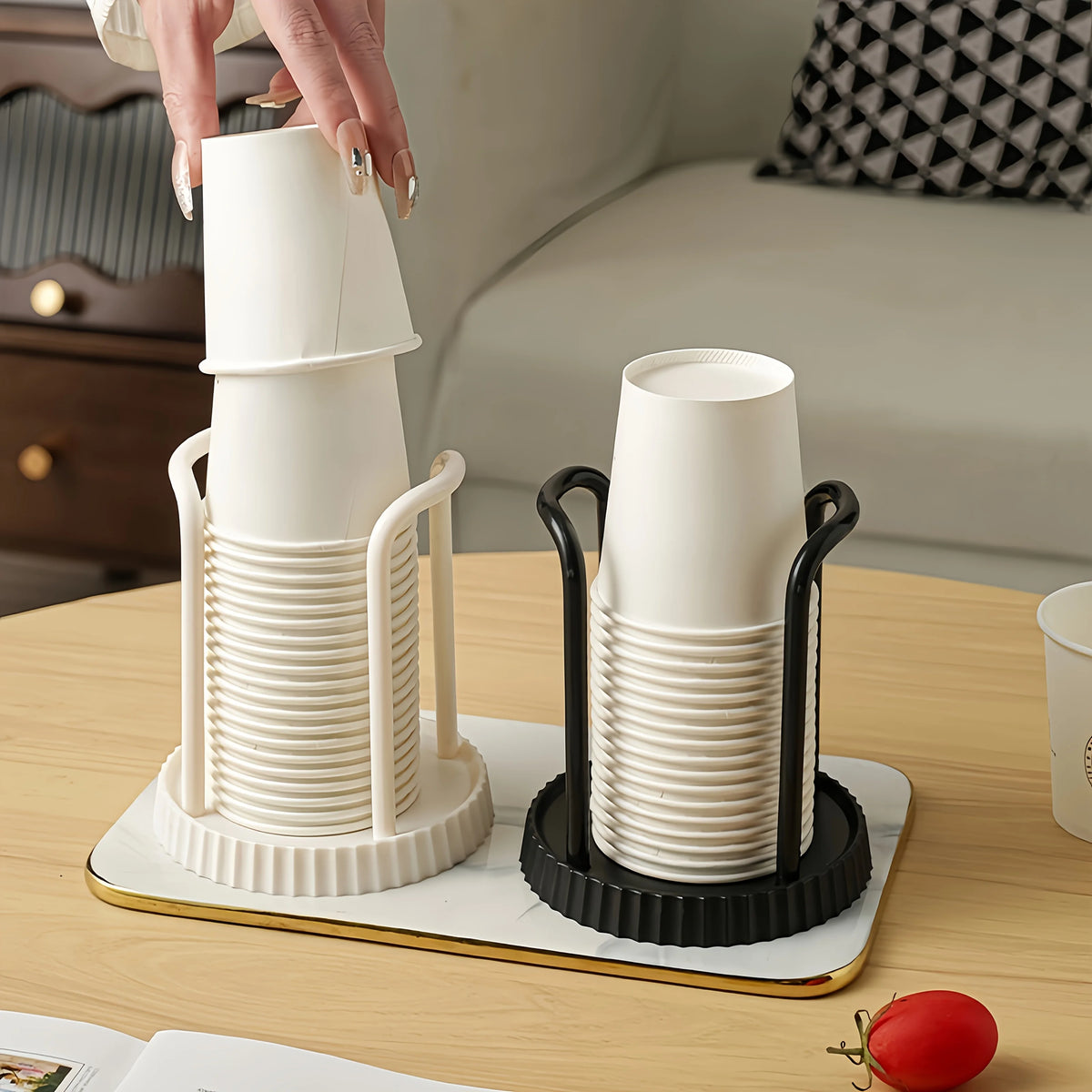 porte gobelets ondulés moderne gobelets carton blancs logo noir base large stable cuisine