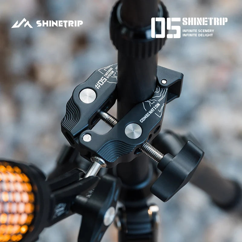 support lampe camping aluminium noir motifs hexagonaux réglable vis fixation moderne fonctionnel