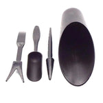 ensemble jardinage outils pelle houe brosse sac semis arrosoir pot fleurs vert noir moderne