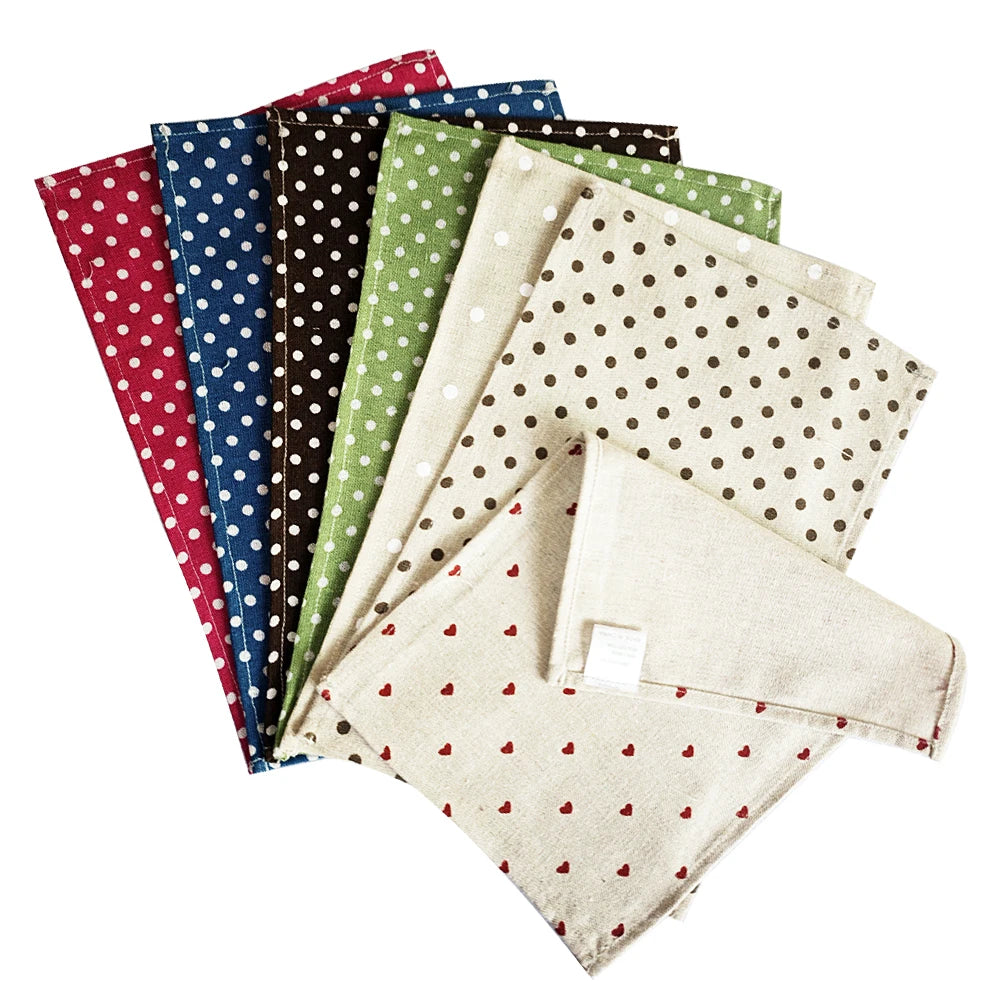 serviettes polyester coton rouge bleu marine vert beige coeurs points classique