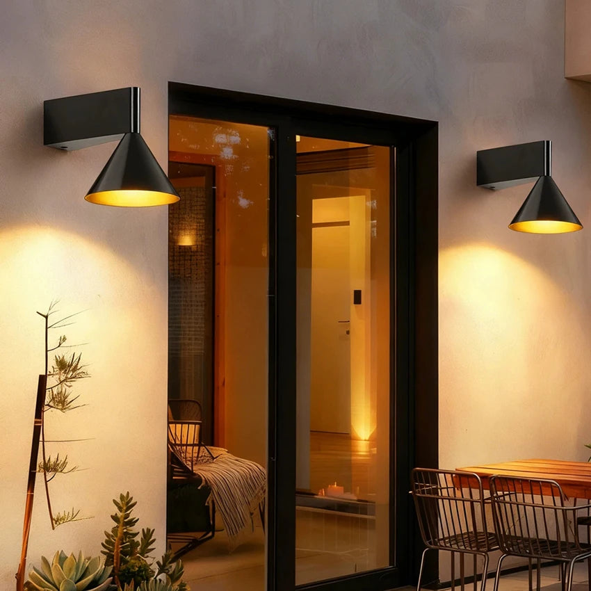 applique murale moderne conique argentée noire lumière led extérieure salle manger