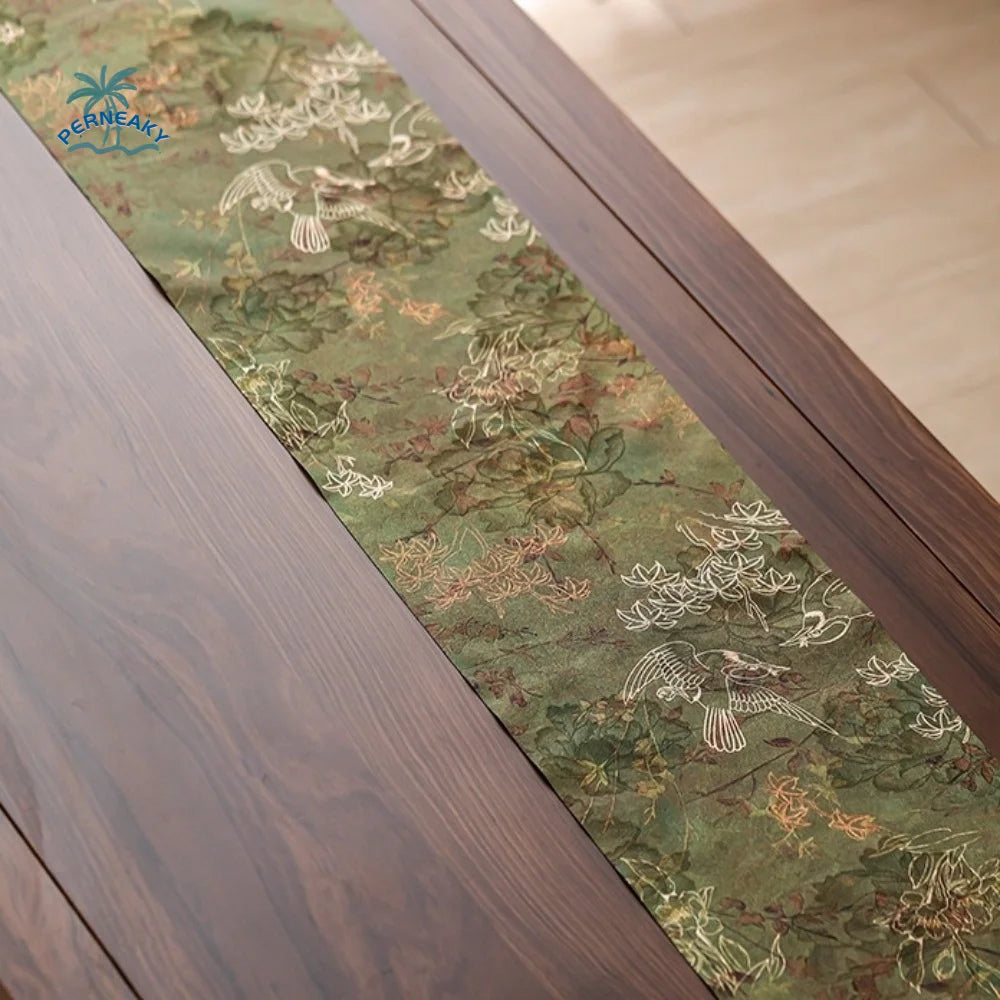 nappe décoration florale asiatique oiseaux motifs complexes couleurs vives longueur 150cm 250cm