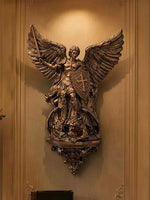 statue murale historique figurine antique bronze doré décoration intérieure baroque gothique complexe sculptural