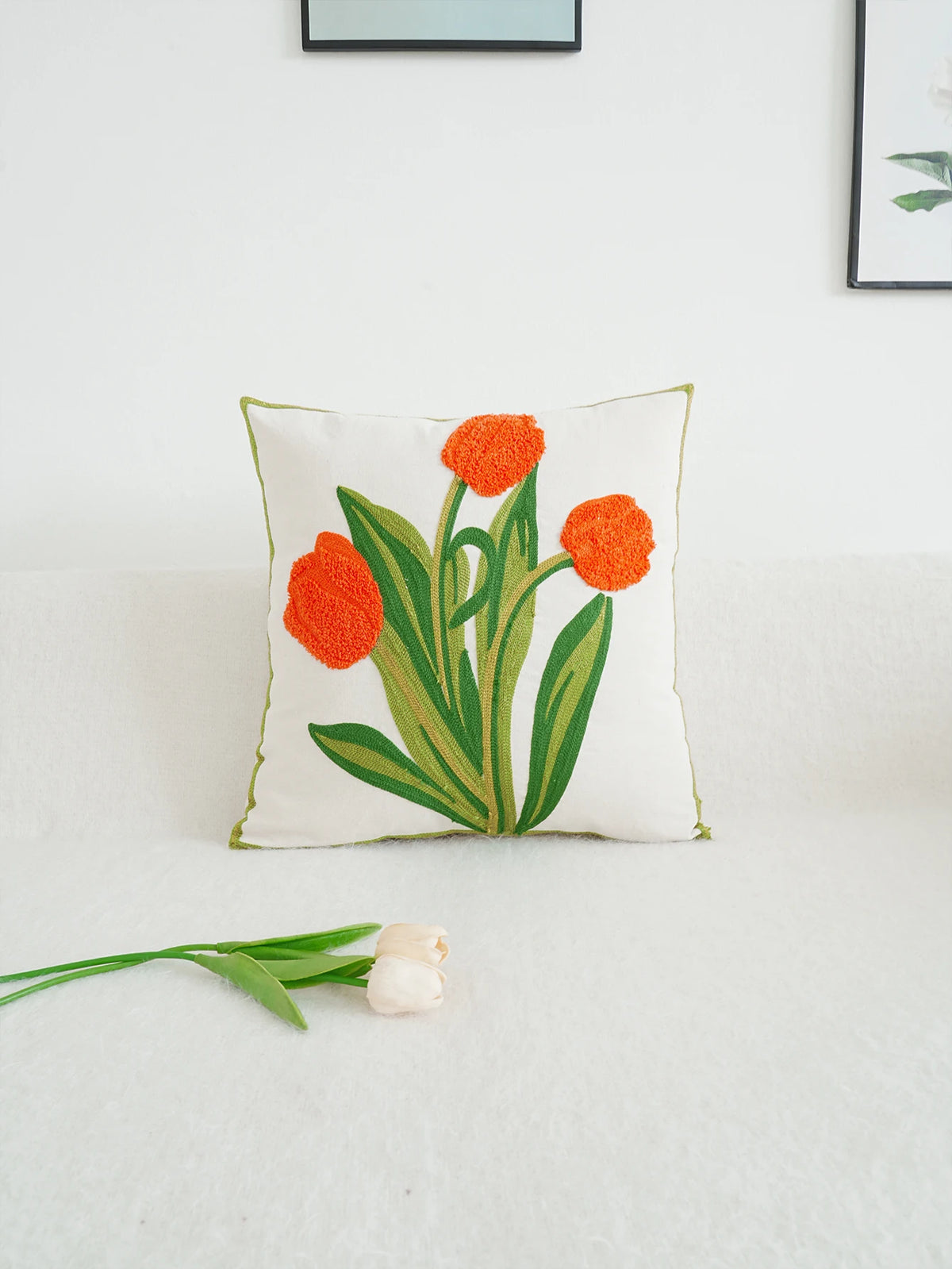 housse coussin brodée tulipes fleurs décoratives lit salon chambre polyester