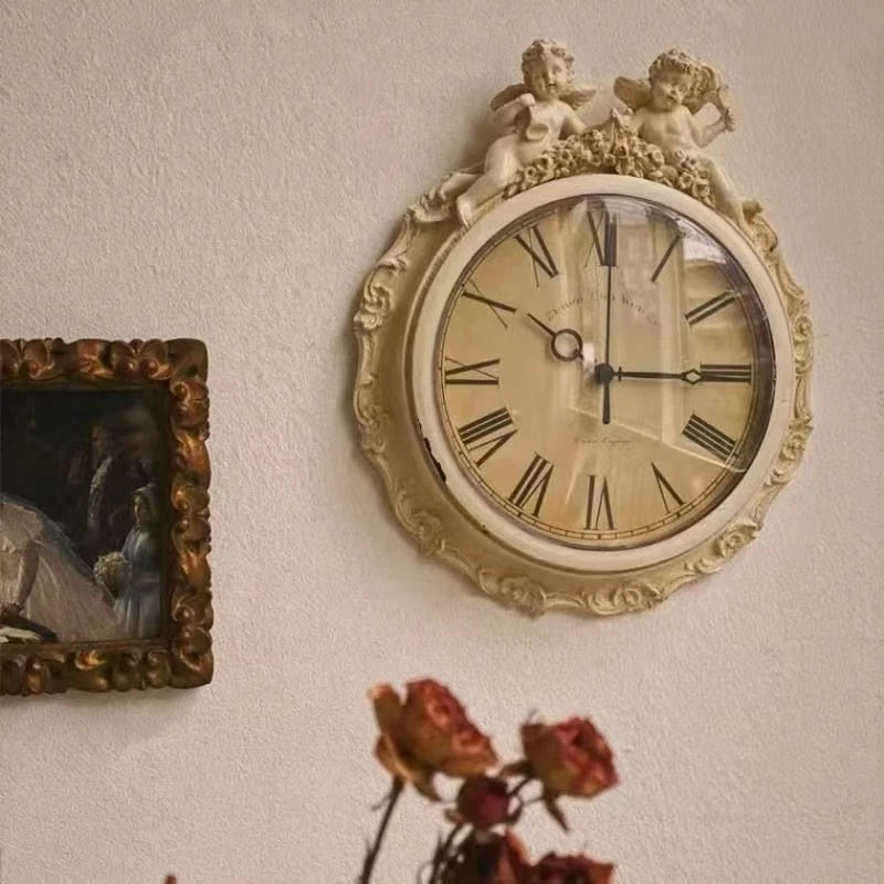 horloge murale résine vintage or ange décorations romantique volutes chambre salon
