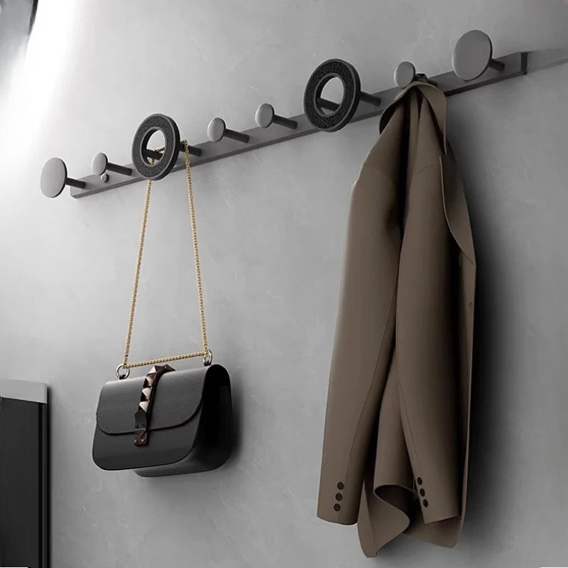 Porte-manteau mural aluminium design minimaliste