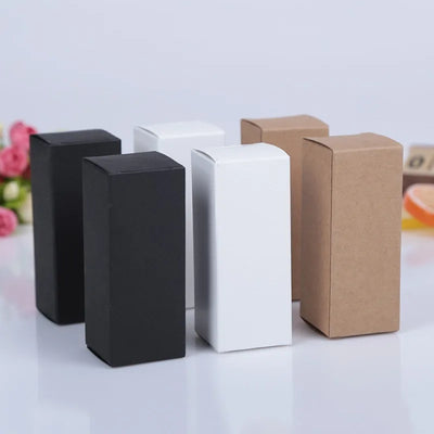 Boîtes en carton kraft blanc et noir pour rangement cosmétiques - vue d'ensemble