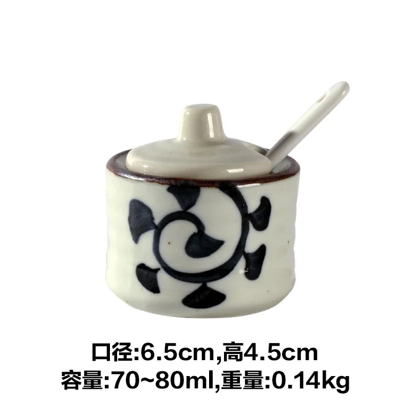 pot condiments porcelaine broyeur épices cuillère fleurs blanches motifs floraux rustique