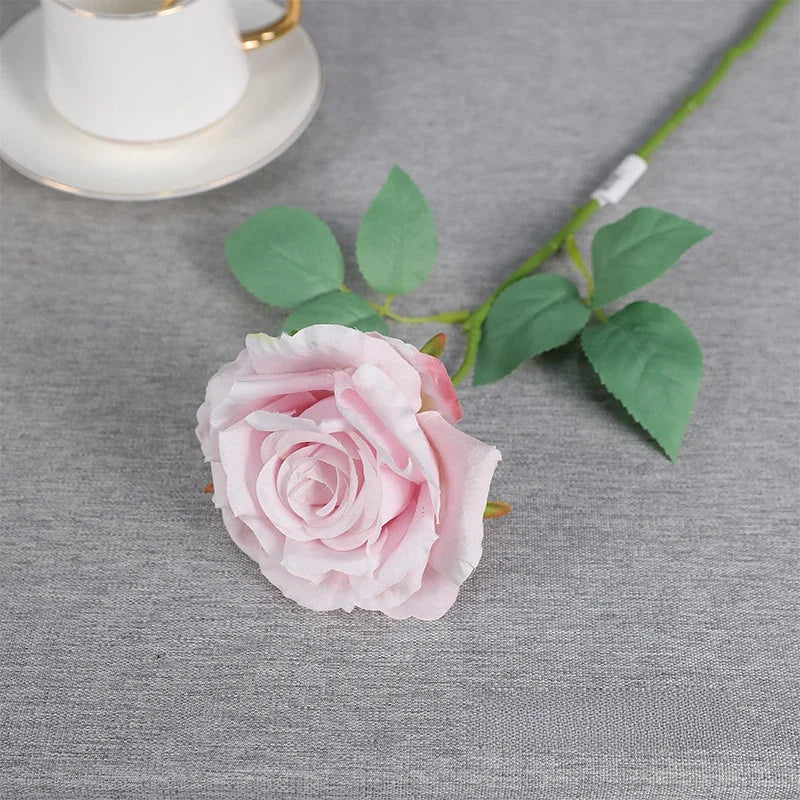 décoration intérieure bouquet roses artificielles soie classique vase couleur anniversaire mariage