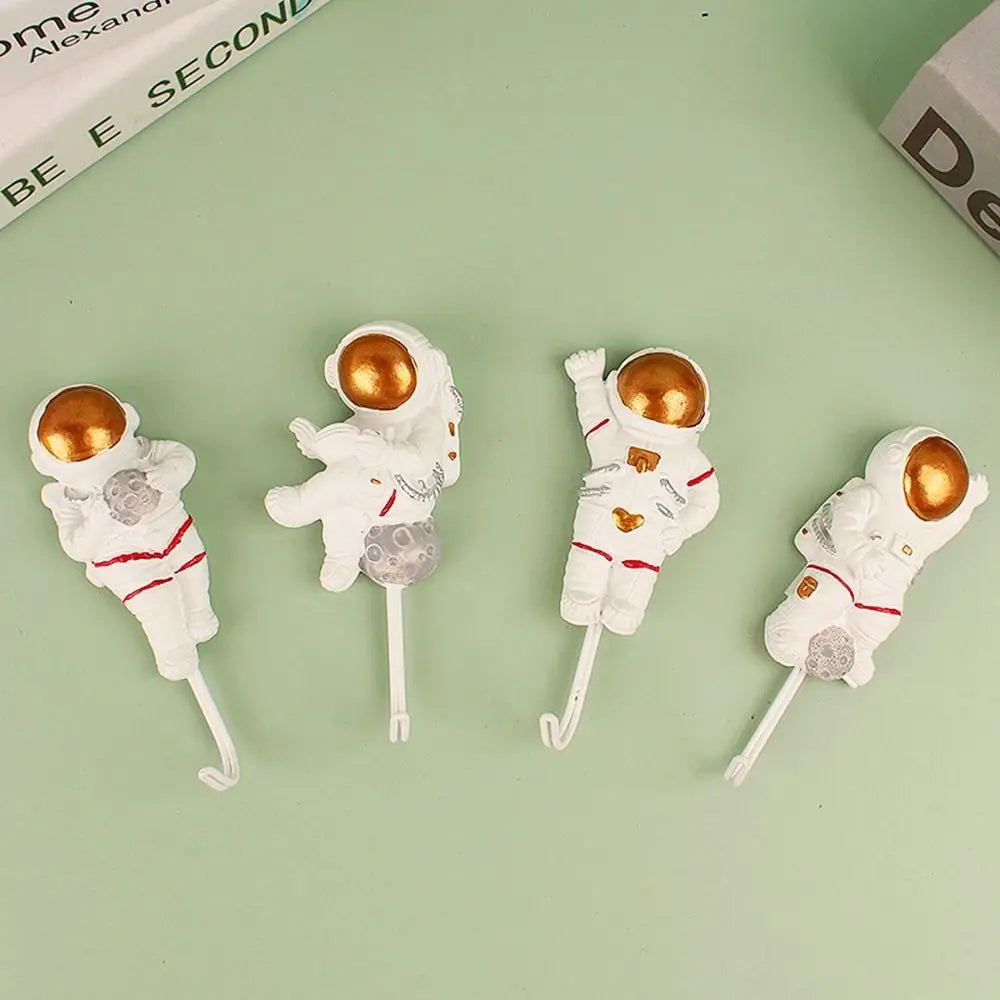 porte clés astronaute blanc or rouge crochet métallique accessoires salle bain