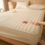 protège matelas imperméable antibactérien antiacariens quilté blanc rose gris beige moderne adhésif