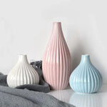 vase decoratif moderne rose bleu clair blanc strie minimaliste table fleurs artificielles